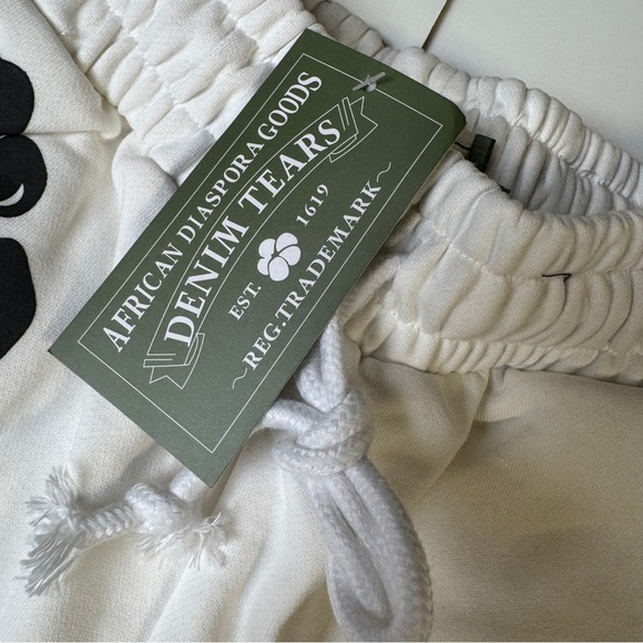 Denim Tears Shorts White Cotton Wreath Logo Streetwear Mens Unisex - Picture 2 of 3